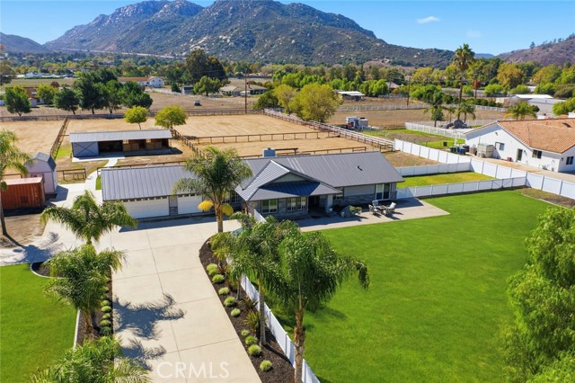 Detail Gallery Image 3 of 38 For 30195 Ynez Rd, Temecula,  CA 92592 - 4 Beds | 3 Baths