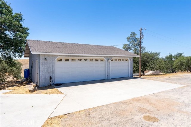 75463 Ranchita Avenue, San Miguel CA: https://media.crmls.org/medias/60ca3119-95bc-452d-a4c5-911352feaf82.jpg