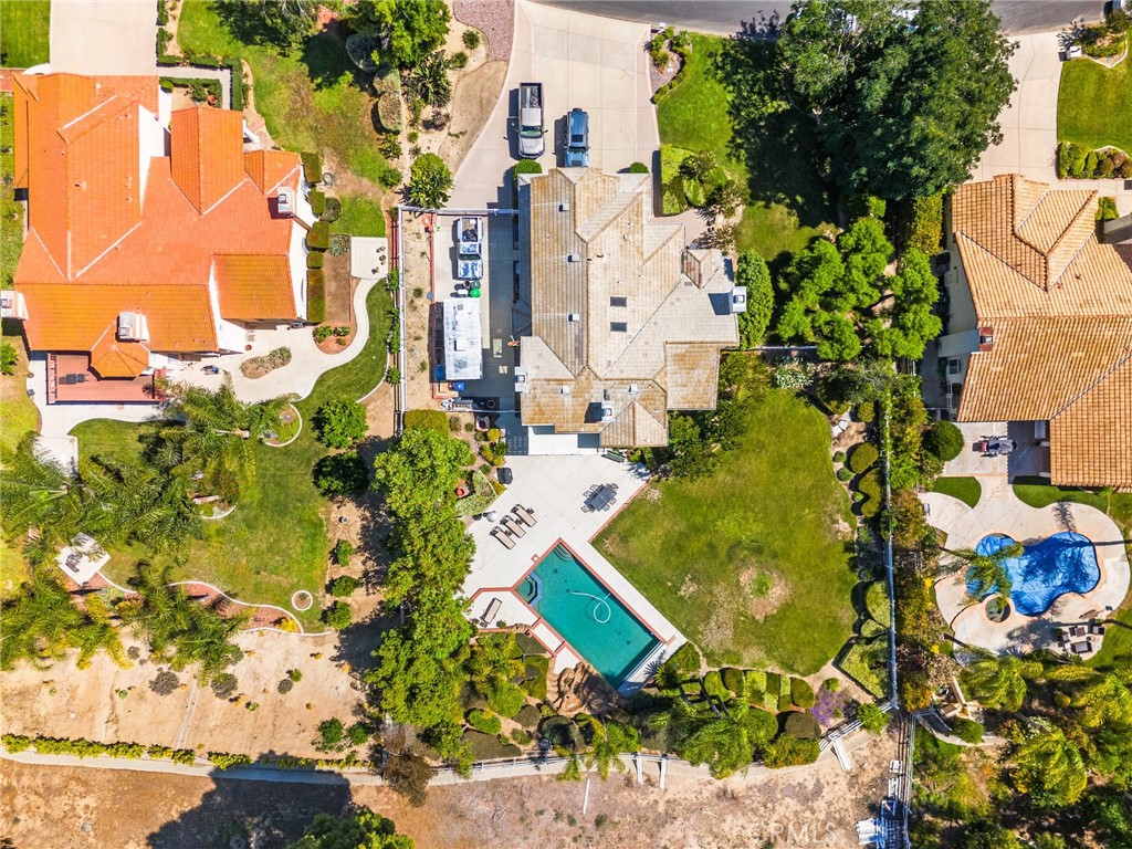 https://media.crmls.org/medias/60ca4de8-1bf6-474c-9d0a-112ef32c3ffd.jpg?preset=X-Large