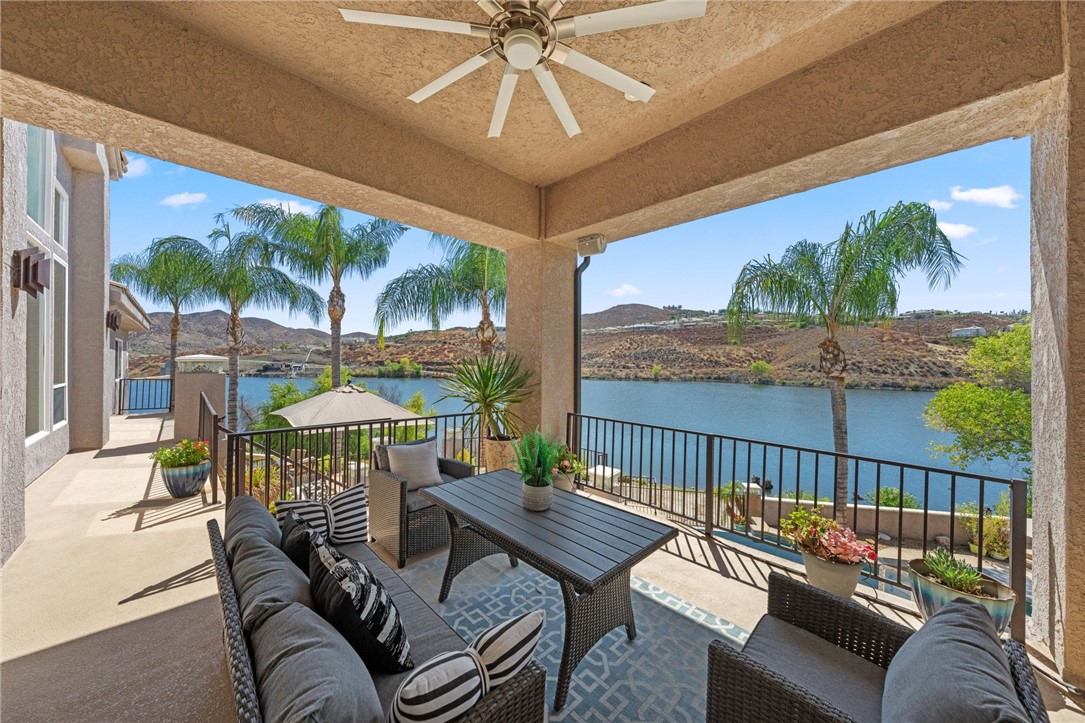 Detail Gallery Image 52 of 75 For 22001 Loch Lomond Dr, Canyon Lake,  CA 92587 - 6 Beds | 4/2 Baths