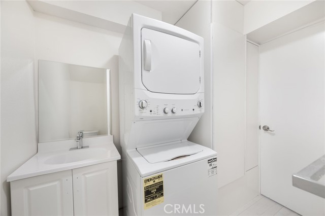 Detail Gallery Image 7 of 15 For 333 Riverdale Dr #8,  Glendale,  CA 91204 - 2 Beds | 1/1 Baths