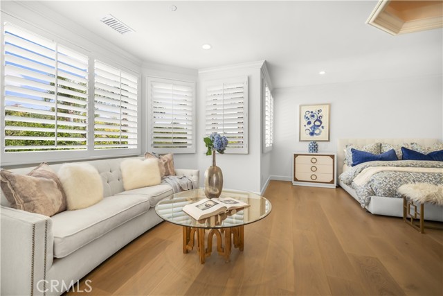 5366 Collingwood Circle, Calabasas CA: https://media.crmls.org/medias/60cb556a-c24c-4454-99ac-86db68bb1a77.jpg