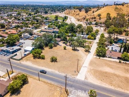 Detail Gallery Image 4 of 5 For 1 40th, San Bernardino,  CA 92407 - – Beds | – Baths