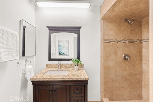 222 Irena Avenue, Redondo Beach, California 90277, 2 Bedrooms Bedrooms, ,3 BathroomsBathrooms,Residential,Sold,Irena,SB24068601