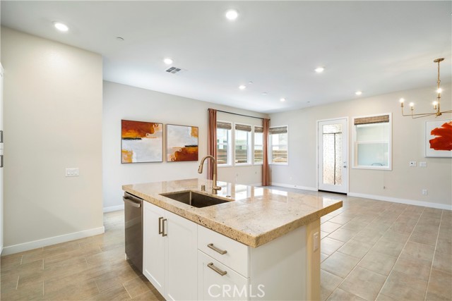 173 Biome, Irvine CA: https://media.crmls.org/medias/60cba447-d8c0-4a99-a7ce-16332be105b2.jpg