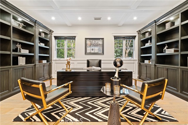 Detail Gallery Image 31 of 59 For 17528 Jayden Ln, Encino,  CA 91316 - 7 Beds | 10/1 Baths