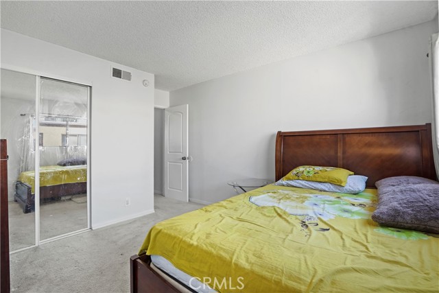 Detail Gallery Image 15 of 27 For 15045 Nordhoff St #112,  North Hills,  CA 91343 - 2 Beds | 3 Baths