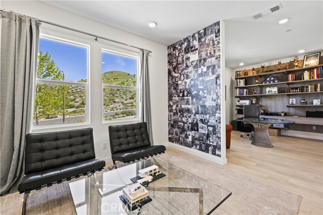 27774 Marquee Drive, Valencia CA: https://media.crmls.org/medias/60cdf98e-8edc-4018-aca2-090f34370602.jpg