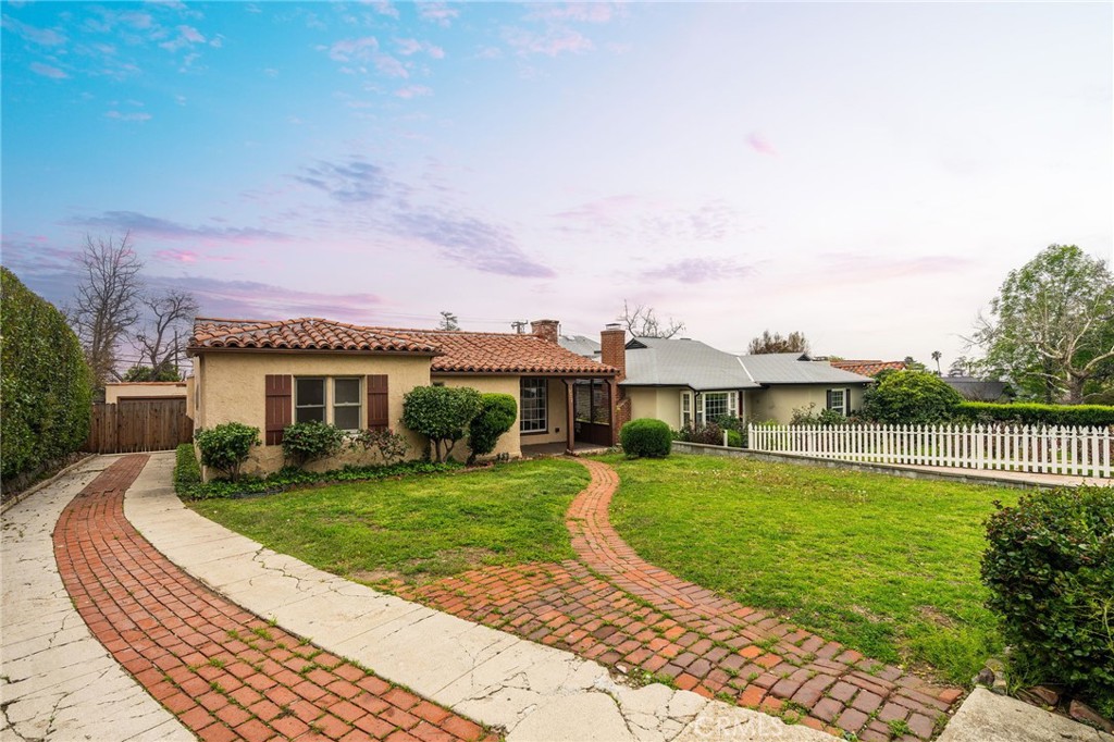 972 Alta Vista Drive