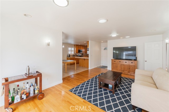 Detail Gallery Image 7 of 38 For 939 Belson St, Torrance,  CA 90502 - 3 Beds | 2 Baths