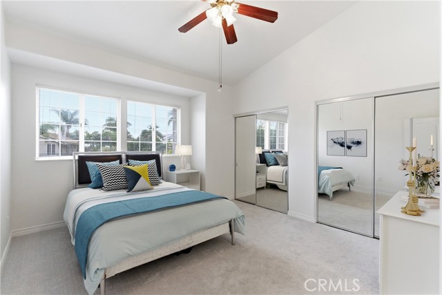 Image 31 of 53 For 24345 La Homa