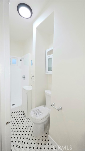 Detail Gallery Image 11 of 12 For 3408 Sunset Boulevard #107,  Silver Lake Los Angeles,  CA 90026 - 1 Beds | 1 Baths