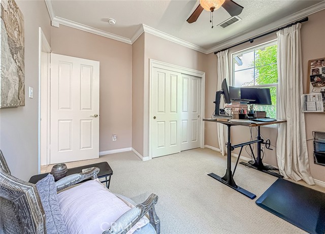Detail Gallery Image 19 of 42 For 25012 Southern Oaks Dr, Stevenson Ranch,  CA 91381 - 4 Beds | 3 Baths