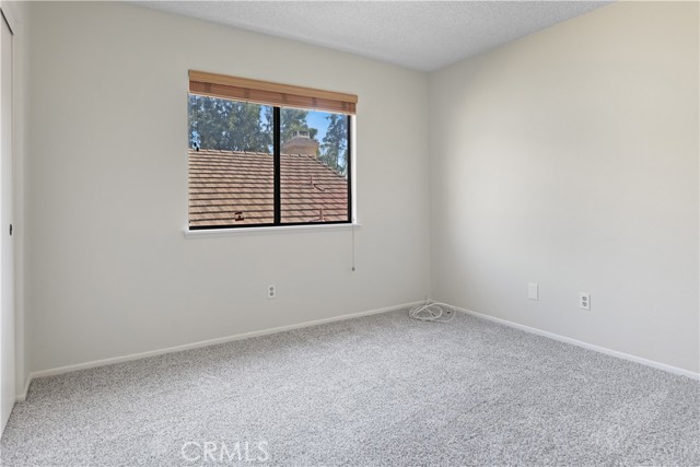 Detail Gallery Image 16 of 26 For 29015 Willow Creek Ln, Highland,  CA 92346 - 4 Beds | 2/1 Baths