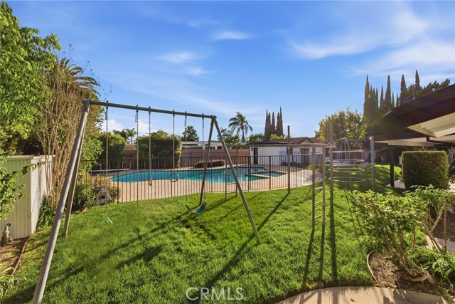 Detail Gallery Image 34 of 48 For 19510 Merridy, Northridge,  CA 91324 - 6 Beds | 6/1 Baths