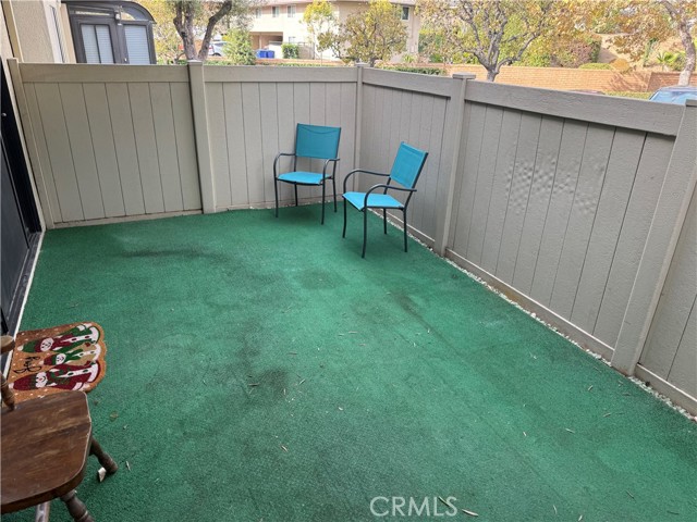 Detail Gallery Image 6 of 28 For 13602 La Jolla Cir #B,  La Mirada,  CA 90638 - 2 Beds | 2 Baths