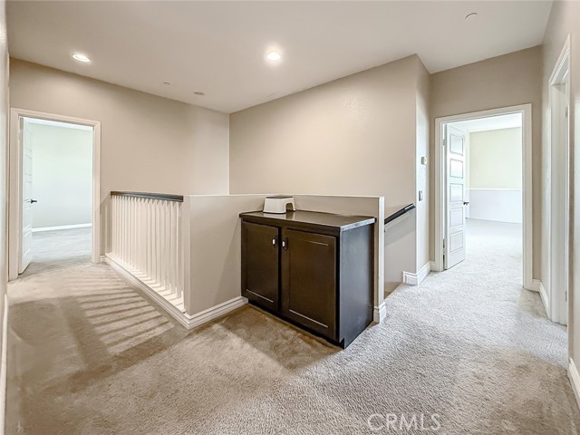 Image 23 of 49 For 458 Edgewood Drive