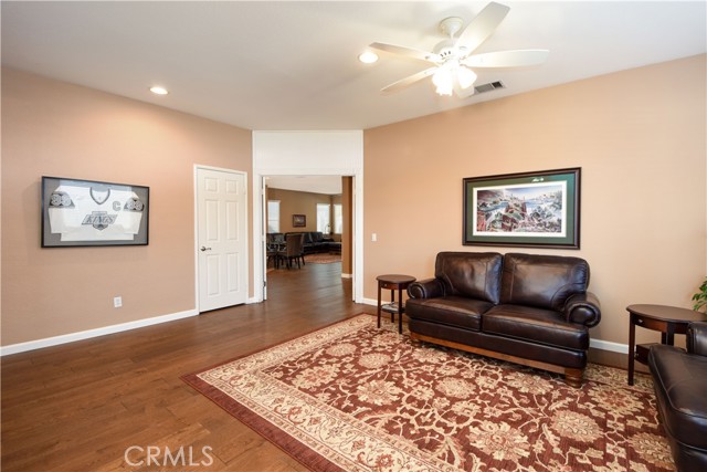 Detail Gallery Image 8 of 35 For 28300 Long Meadow Dr, Menifee,  CA 92584 - 2 Beds | 2 Baths