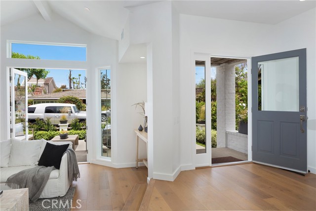 Detail Gallery Image 8 of 57 For 608 & 608 .5 Acacia Ave, Corona Del Mar,  CA 92625 - 5 Beds | 4 Baths