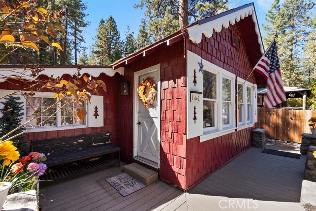 Detail Gallery Image 7 of 37 For 1461 Betty Street, Wrightwood,  CA 92397 - 2 Beds | 1 Baths