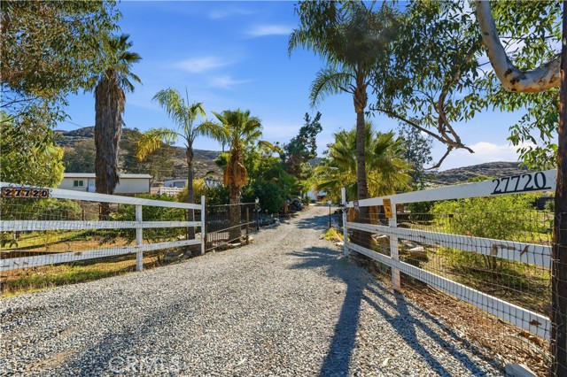 Detail Gallery Image 3 of 26 For 27720 Goetz, Menifee,  CA 92587 - 3 Beds | 2 Baths