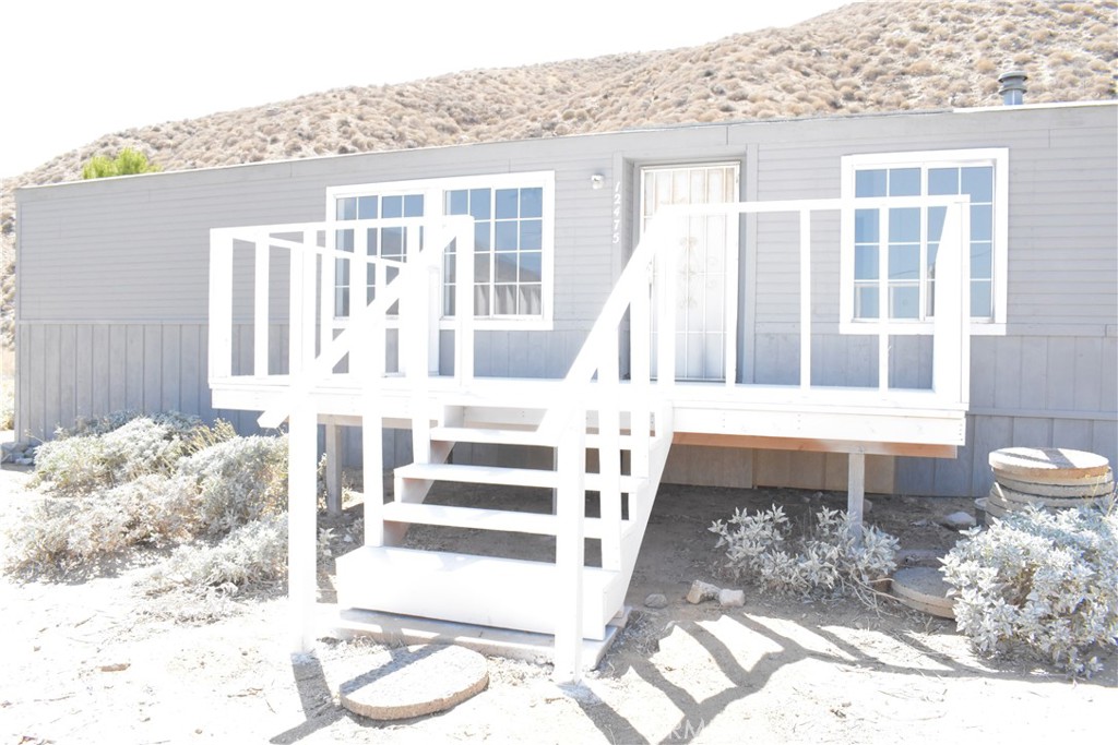 12475 Woodridge Avenue