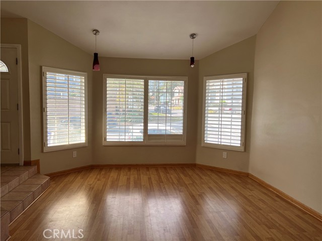 Detail Gallery Image 2 of 15 For 11871 Trapani Dr, Rancho Cucamonga,  CA 91701 - 3 Beds | 2/1 Baths