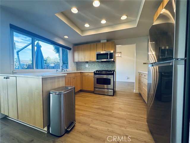 Detail Gallery Image 8 of 27 For 14762 Foxcroft Rd, Tustin,  CA 92780 - 4 Beds | 2 Baths