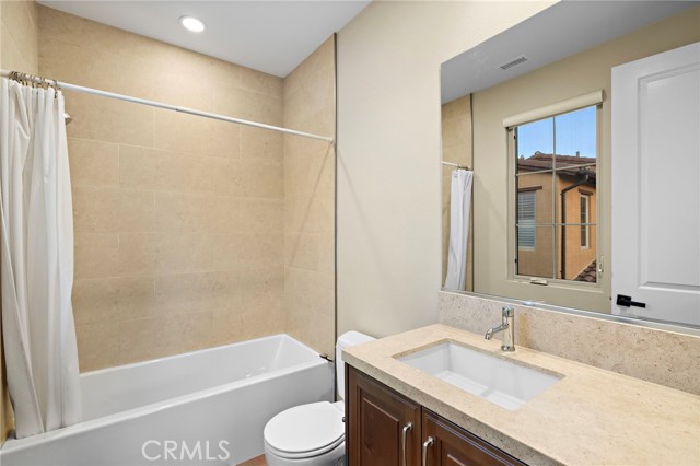 137 Sunset, Irvine CA: https://media.crmls.org/medias/60dc8e3f-1c74-4cce-9dd5-0e48240df5ab.jpg