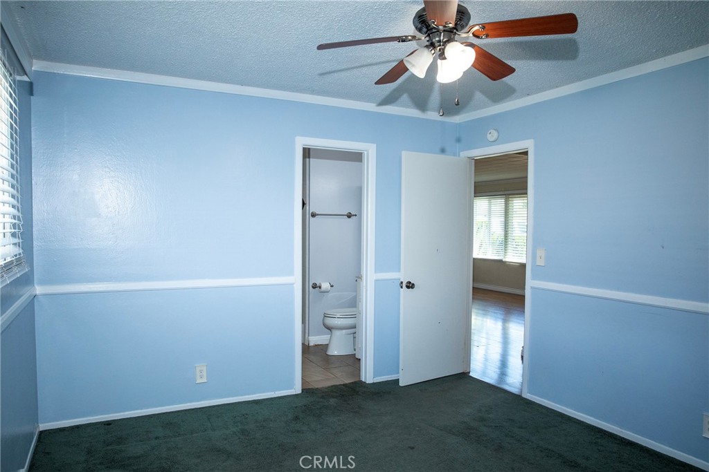https://media.crmls.org/medias/60de6013-31d0-4aec-a7c6-b86a01840b58.jpg?preset=X-Large