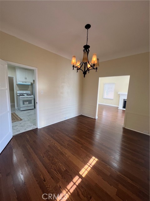 Detail Gallery Image 14 of 38 For 1933 S Corning St, Los Angeles,  CA 90034 - 2 Beds | 1 Baths