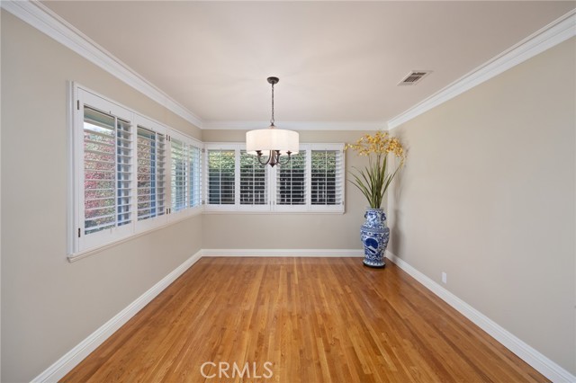 160 Mauna Loa Drive, Monrovia CA: https://media.crmls.org/medias/60df446b-20d1-450f-ae0a-487cc9f86429.jpg