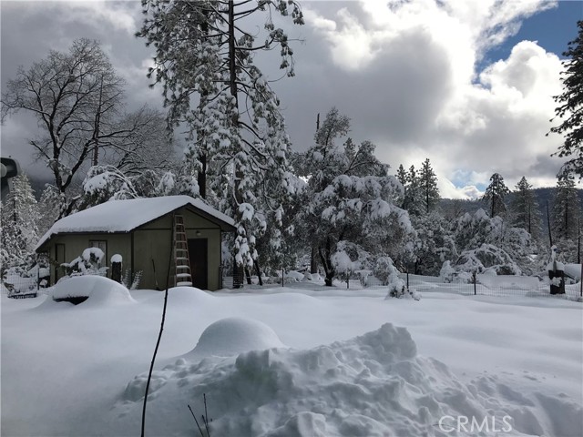 Detail Gallery Image 40 of 41 For 39468 Summit Dr, Oakhurst,  CA 93644 - 4 Beds | 3 Baths