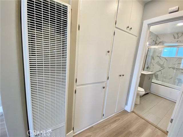 Detail Gallery Image 13 of 18 For 1120 N Laurel Ave #4,  West Hollywood,  CA 90046 - 1 Beds | 1 Baths