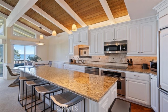 Detail Gallery Image 9 of 41 For 2251 Shell Beach Rd #19,  Pismo Beach,  CA 93449 - 2 Beds | 2 Baths