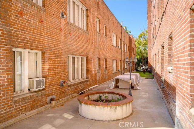 Detail Gallery Image 10 of 11 For 228 S Kenwood St #306,  Glendale,  CA 91205 - 1 Beds | 1 Baths