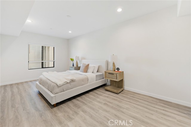 419 N Chandler Avenue, Monterey Park CA: https://media.crmls.org/medias/60e1b2cd-c28e-467c-9591-f8116f7a1977.jpg
