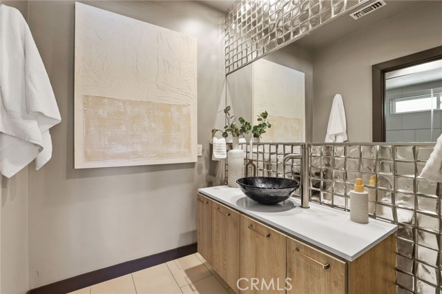 Detail Gallery Image 51 of 75 For 10372 Crawford Canyon Rd, Santa Ana,  CA 92705 - 5 Beds | 7/1 Baths