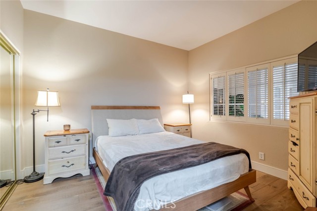 Detail Gallery Image 10 of 25 For 10604 Valley Spring Ln #105,  Toluca Lake,  CA 91602 - 2 Beds | 2 Baths