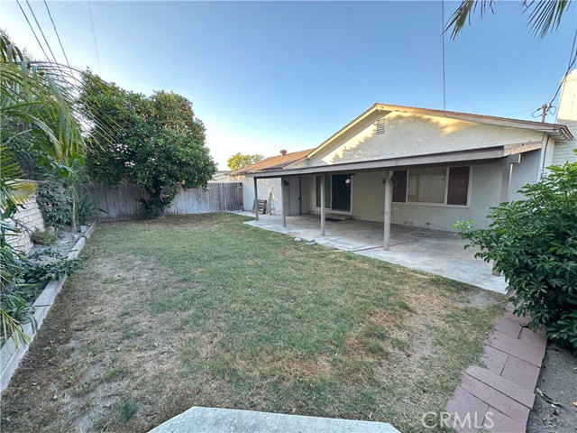 Detail Gallery Image 14 of 19 For 3104 W Glen Holly Dr, Anaheim,  CA 92804 - 4 Beds | 2 Baths