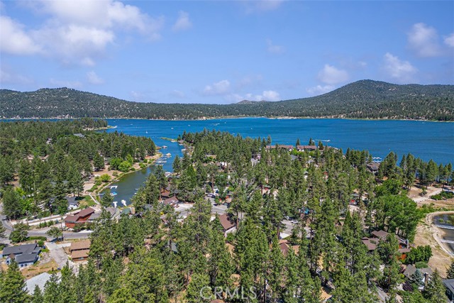 Detail Gallery Image 31 of 34 For 40177 Lakeview Dr, Big Bear Lake,  CA 92315 - 3 Beds | 2 Baths