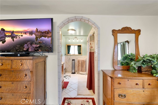 Detail Gallery Image 10 of 39 For 23655 Shady Ln, Crestline,  CA 92325 - 3 Beds | 2/2 Baths