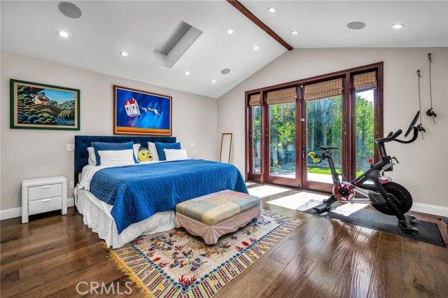 Detail Gallery Image 20 of 34 For 5948 Hesperia Ave, Encino,  CA 91316 - 3 Beds | 2/1 Baths