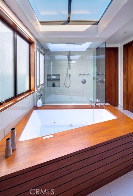 732 The Strand, Hermosa Beach, California 90254, 4 Bedrooms Bedrooms, ,2 BathroomsBathrooms,Residential,Sold,The Strand,SB25197850