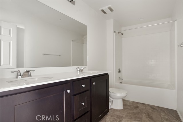 Detail Gallery Image 22 of 45 For 16995 Red Tail Ln, Fontana,  CA 92336 - 3 Beds | 2/1 Baths