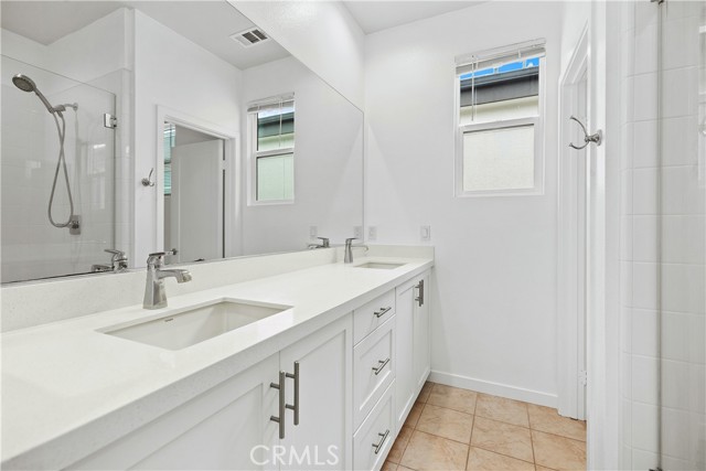 Detail Gallery Image 33 of 42 For 292 Novel, Irvine,  CA 92618 - 2 Beds | 2/1 Baths