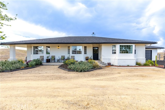 3150 Bluegrass Place, Creston CA: https://media.crmls.org/medias/60e5f906-73dc-47f0-bdcc-f72e583231e8.jpg
