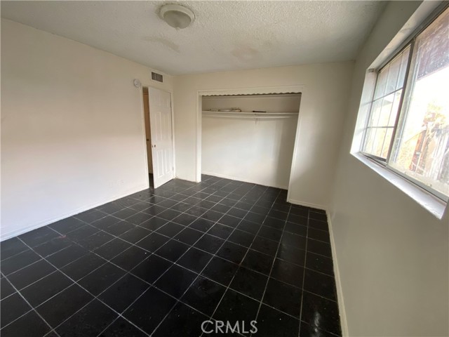 1108 Monterey Street, Bakersfield CA: https://media.crmls.org/medias/60e608f8-7a53-4e66-ab19-9bf1253768f1.jpg