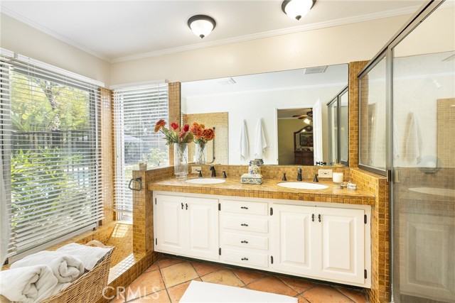 8841 White Oak Avenue, Sherwood Forest CA: https://media.crmls.org/medias/60e6ba99-d7de-46f8-9d3f-c8f0b68757d9.jpg