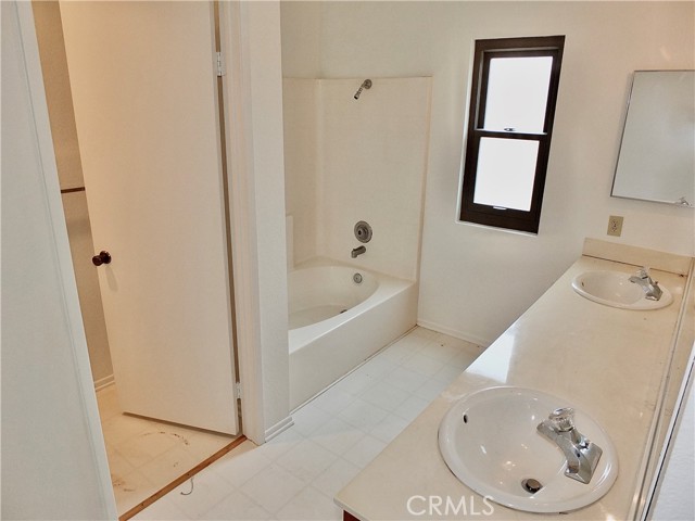 Detail Gallery Image 22 of 52 For 3019 Glenbrook St, Carlsbad,  CA 92010 - 4 Beds | 3 Baths